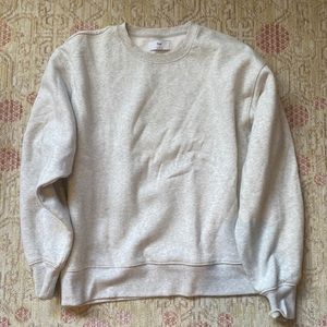 Aritzia TNA boyfriend crew sweatshirt